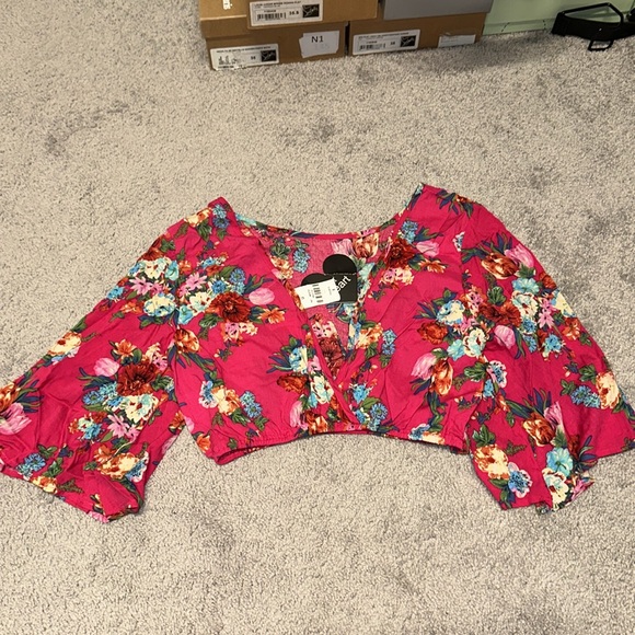 LF top size nwt - Picture 2 of 2